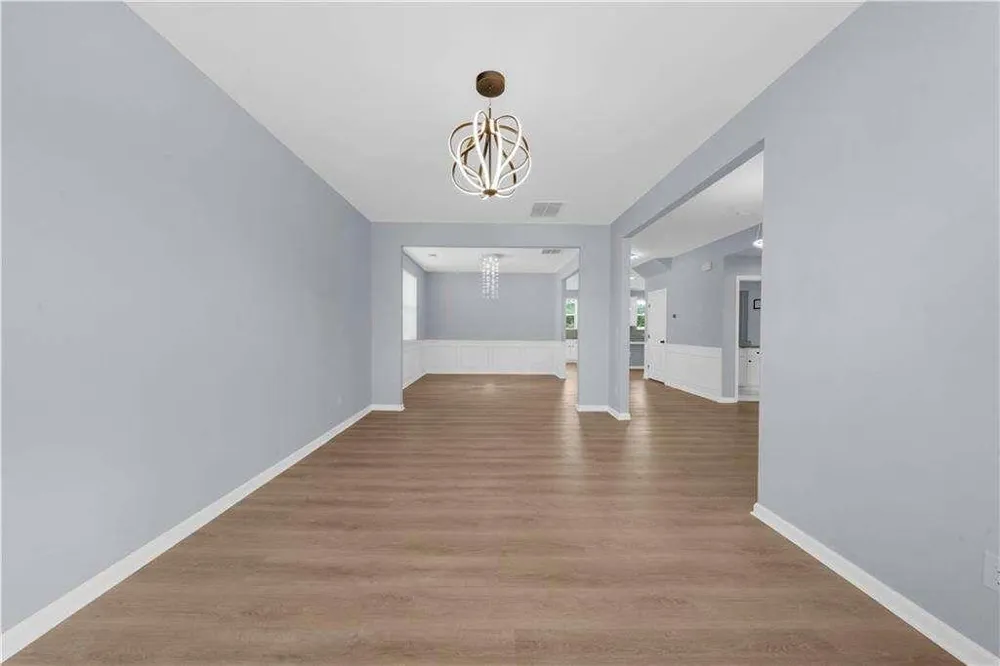 5435 Mirror Lake Drive Cumming, GA 30028