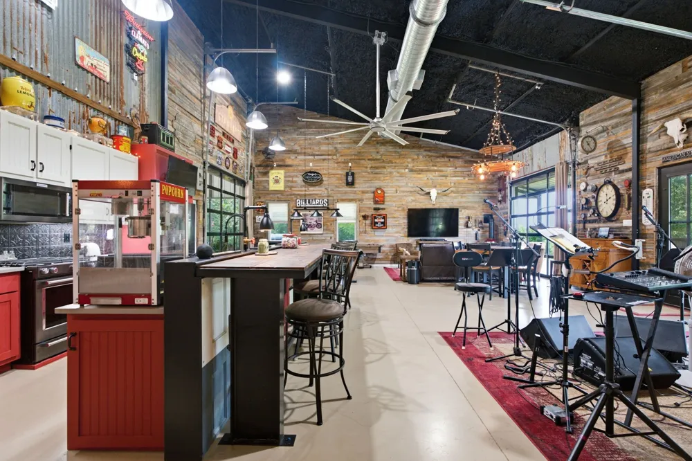 12842 Farm to Market 838 Overton, TX 75684