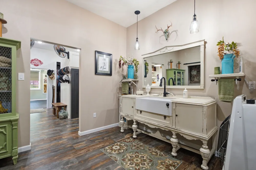 12842 Farm to Market 838 Overton, TX 75684