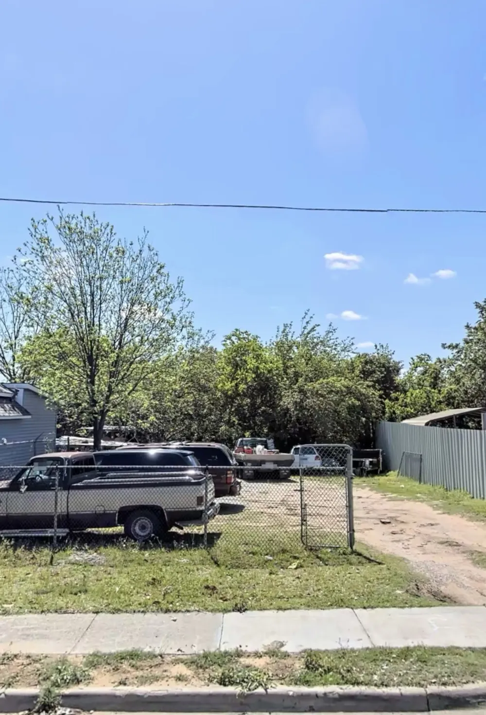 4342 Spring Avenue Dallas, TX 75210