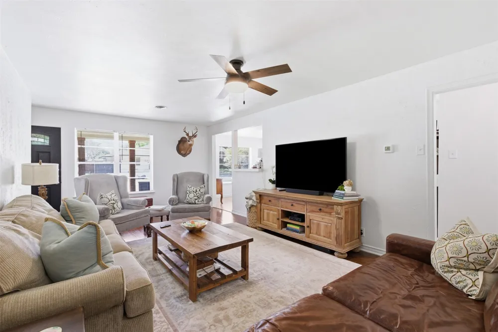 6565 Ascot Lane Dallas, TX 75214