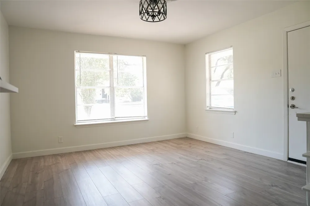 6565 Ascot Lane Dallas, TX 75214