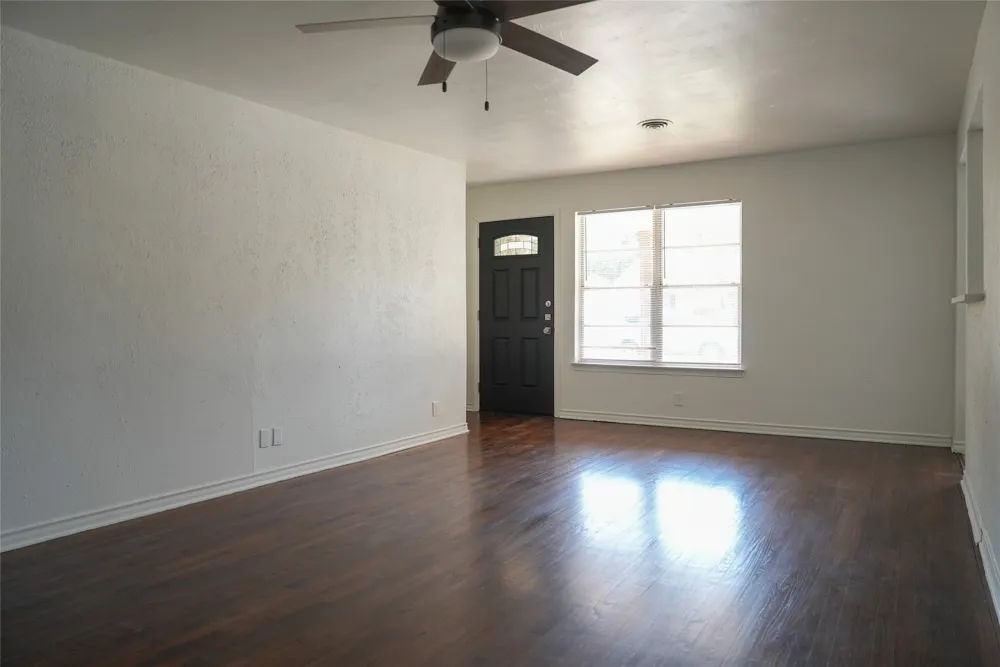 6565 Ascot Lane Dallas, TX 75214