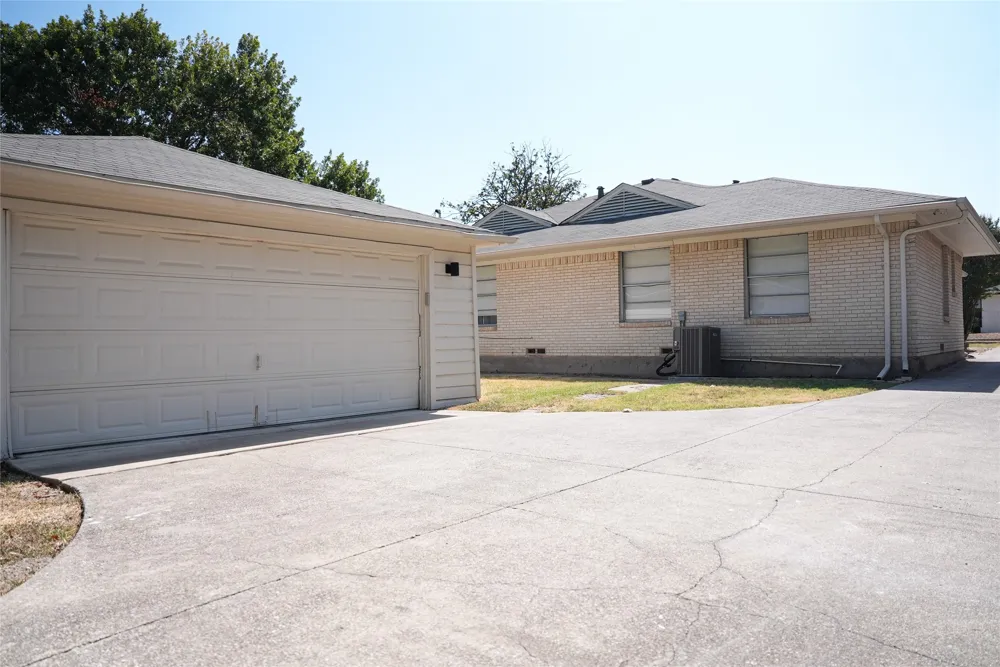 6565 Ascot Lane Dallas, TX 75214