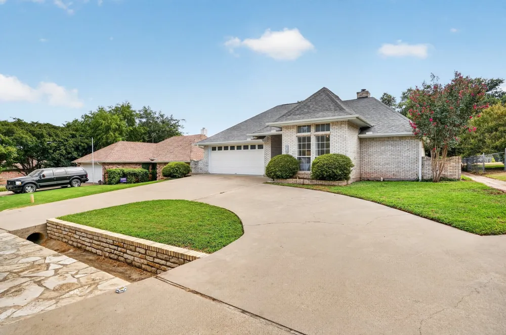 8730 Bellechase Road Granbury, TX 76049