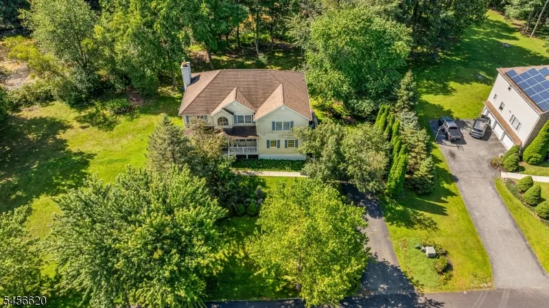 24 Swan Ln Jefferson, NJ 07849