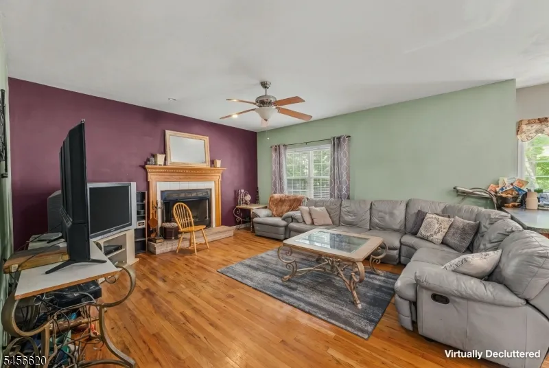 24 Swan Ln Jefferson, NJ 07849