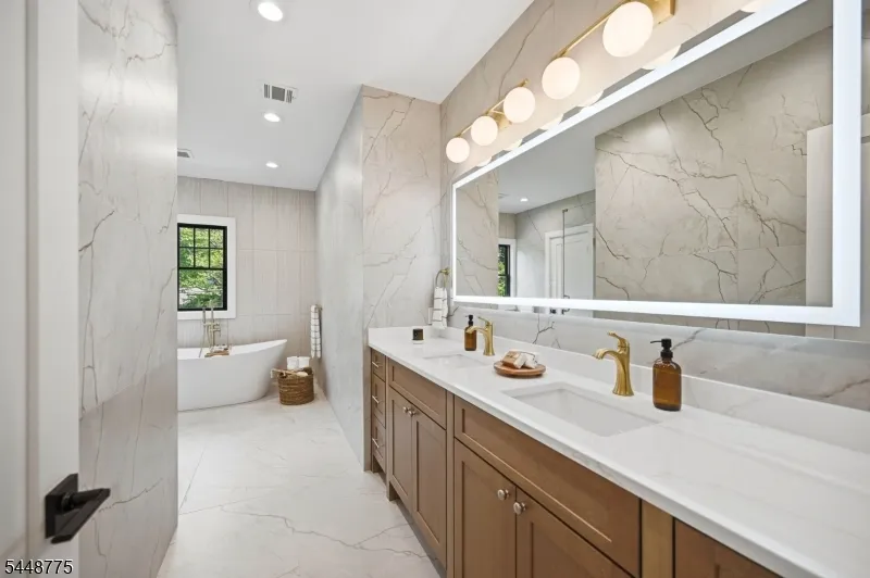 2 Barchester Way Westfield Town, NJ 07090