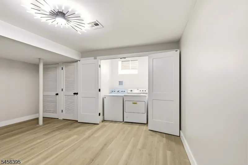 8 Somerset St Carteret, NJ 07008