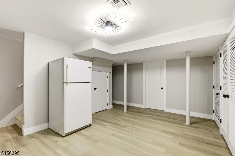 8 Somerset St Carteret, NJ 07008