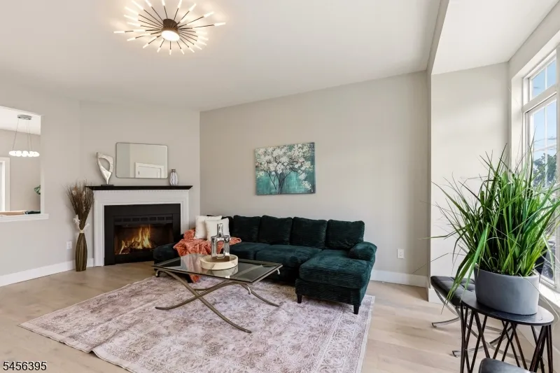8 Somerset St Carteret, NJ 07008