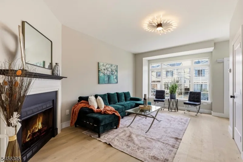 8 Somerset St Carteret, NJ 07008