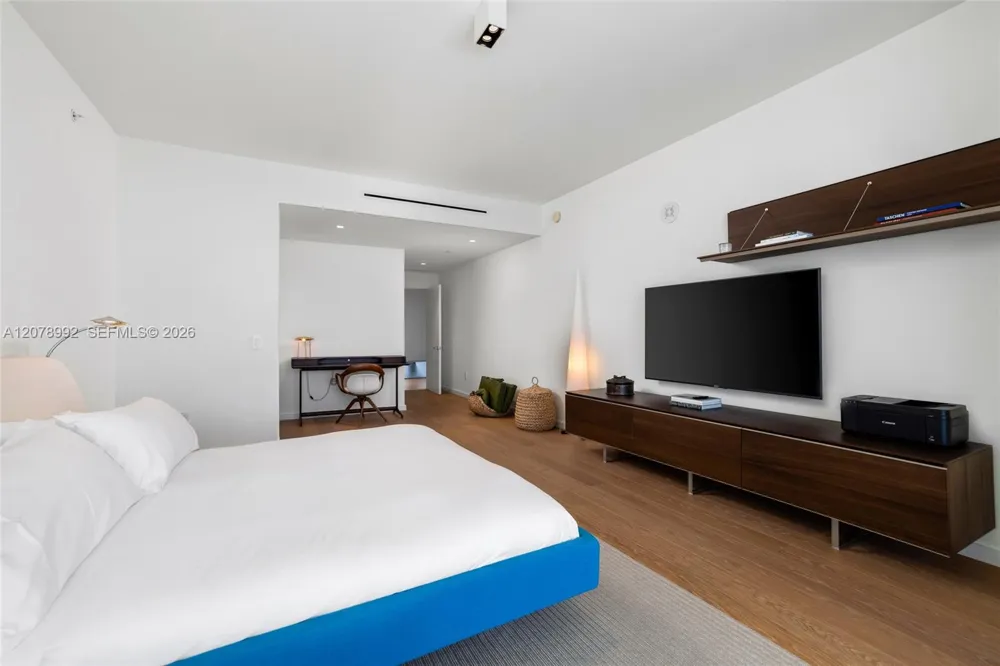 360 Ocean Dr #1102S Key Biscayne, FL 33149