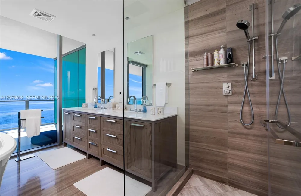 360 Ocean Dr #1102S Key Biscayne, FL 33149
