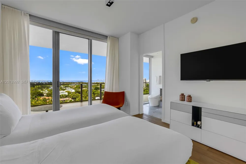 360 Ocean Dr #1102S Key Biscayne, FL 33149