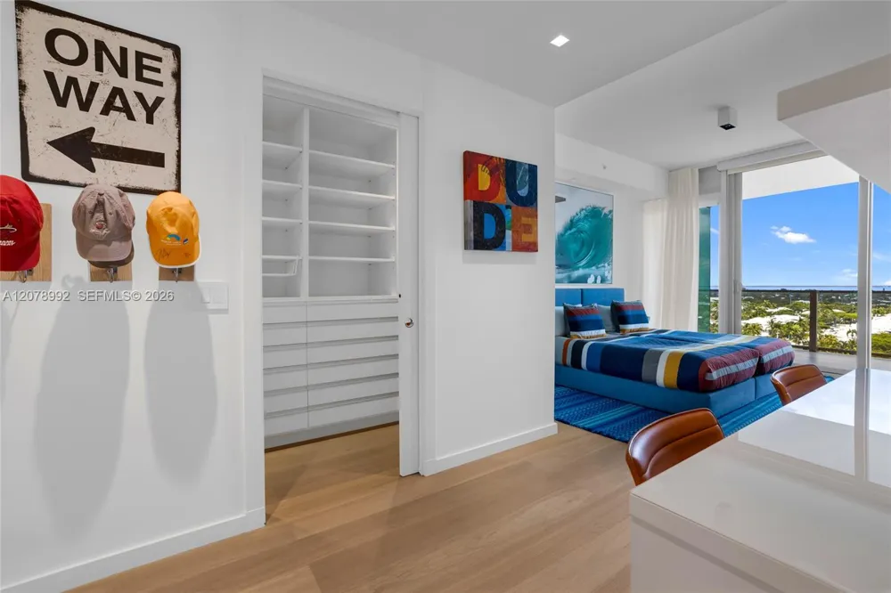 360 Ocean Dr #1102S Key Biscayne, FL 33149