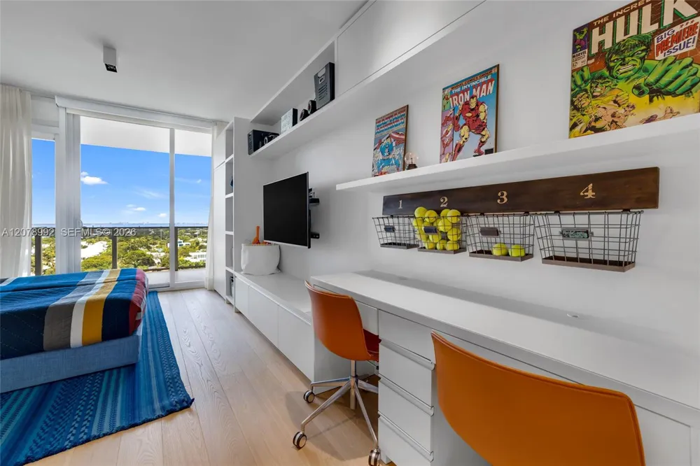 360 Ocean Dr #1102S Key Biscayne, FL 33149