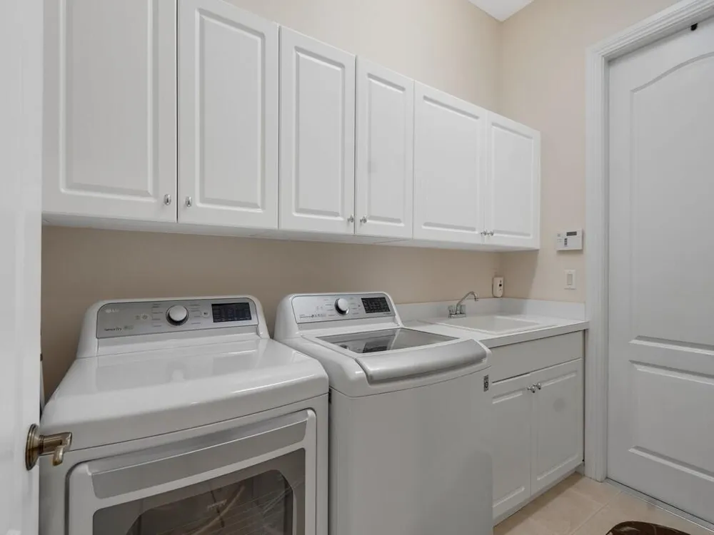 4555 BRIDGEPOINTE WAY #126 Vero Beach, FL 32967
