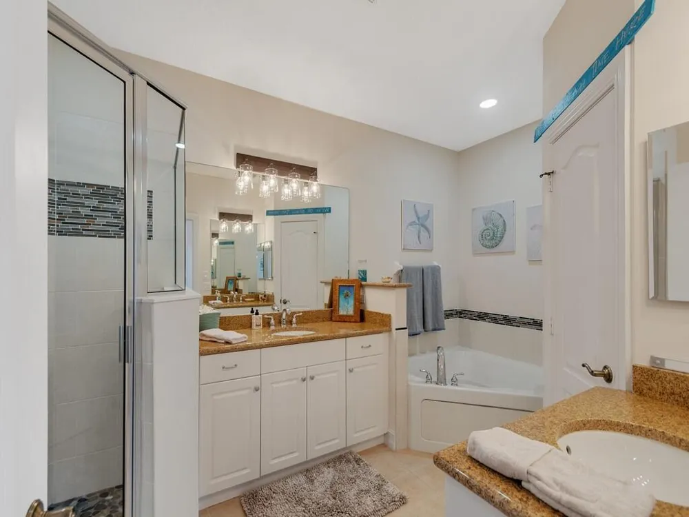 4555 BRIDGEPOINTE WAY #126 Vero Beach, FL 32967