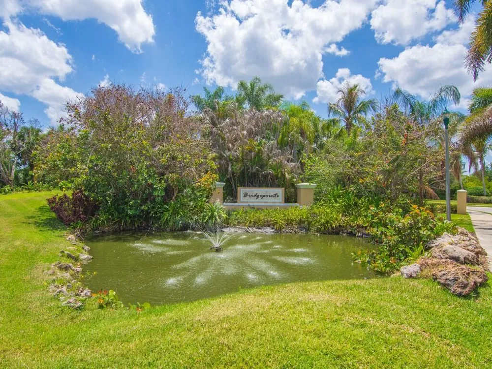 4555 BRIDGEPOINTE WAY #126 Vero Beach, FL 32967