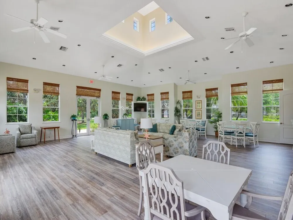 4555 BRIDGEPOINTE WAY #126 Vero Beach, FL 32967