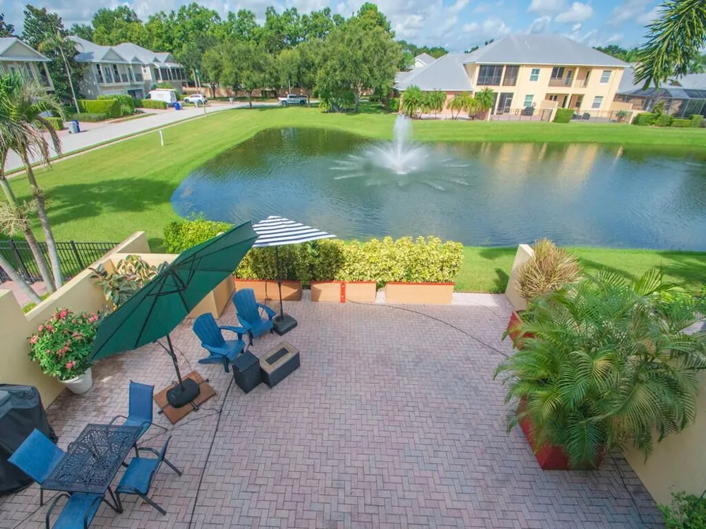 4555 BRIDGEPOINTE WAY #126 Vero Beach, FL 32967