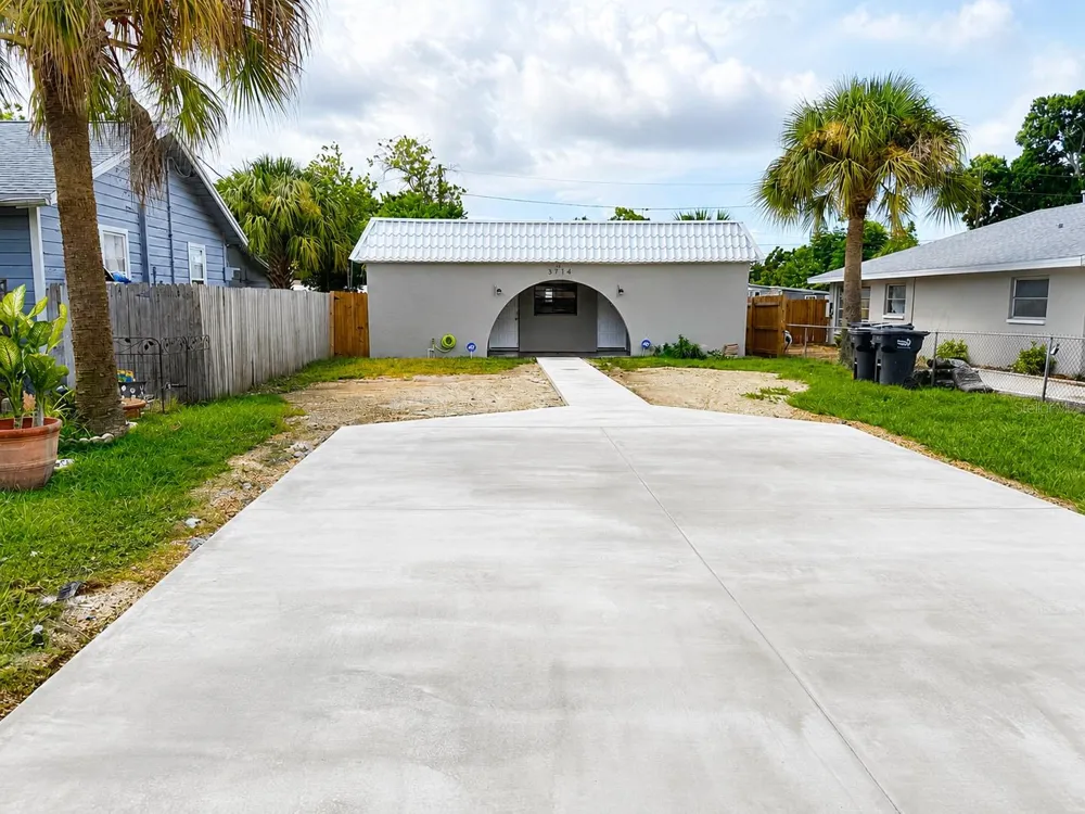 3714 50TH AVENUE St Petersburg, FL 33714