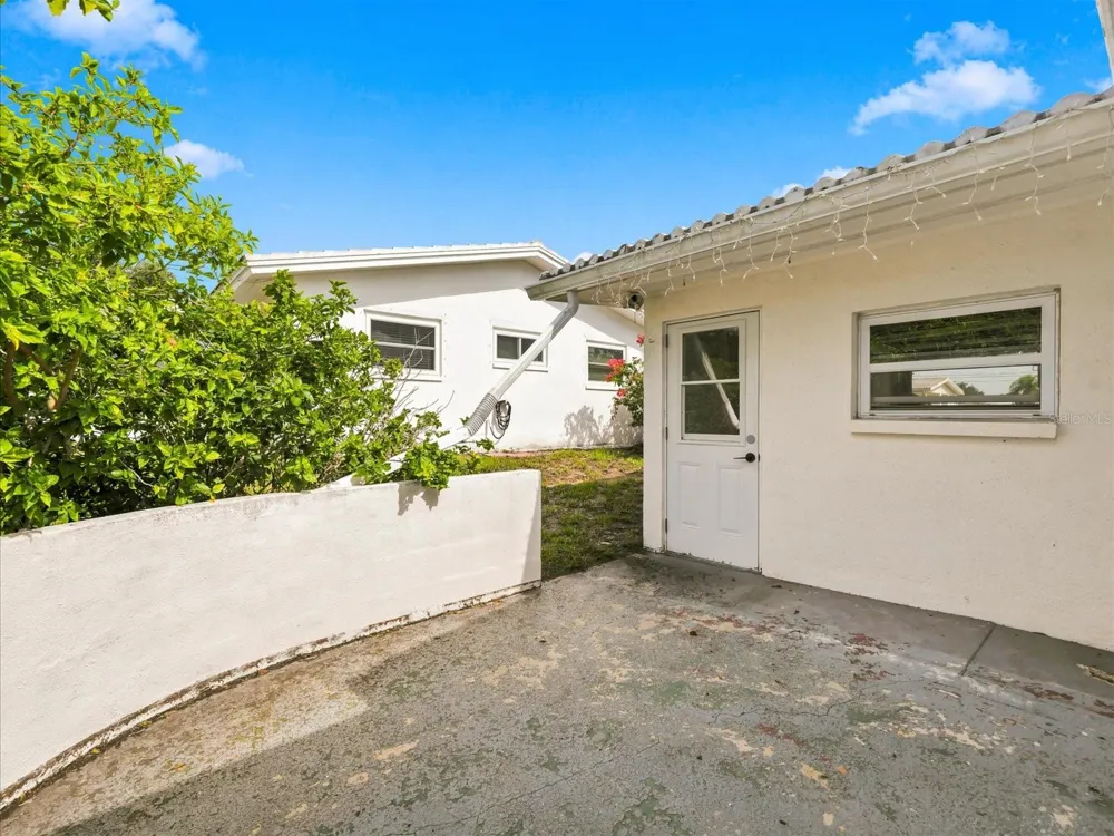 14023 94TH PLACE Seminole, FL 33776