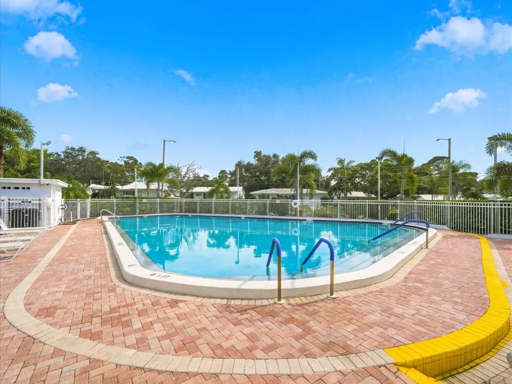 14023 94TH PLACE Seminole, FL 33776