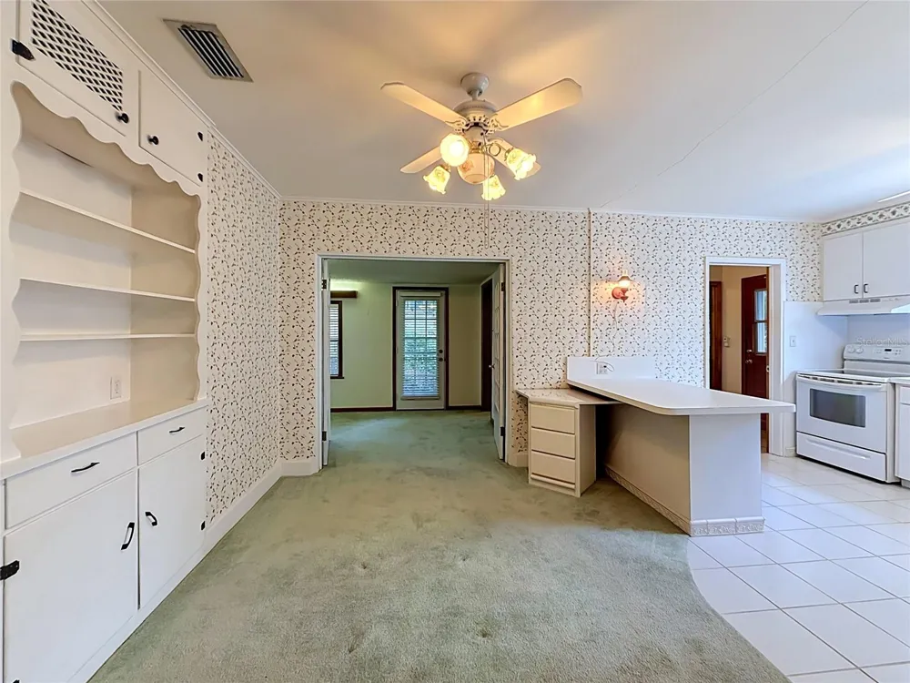 3271 ROBINSON STREET Zellwood, FL 32798