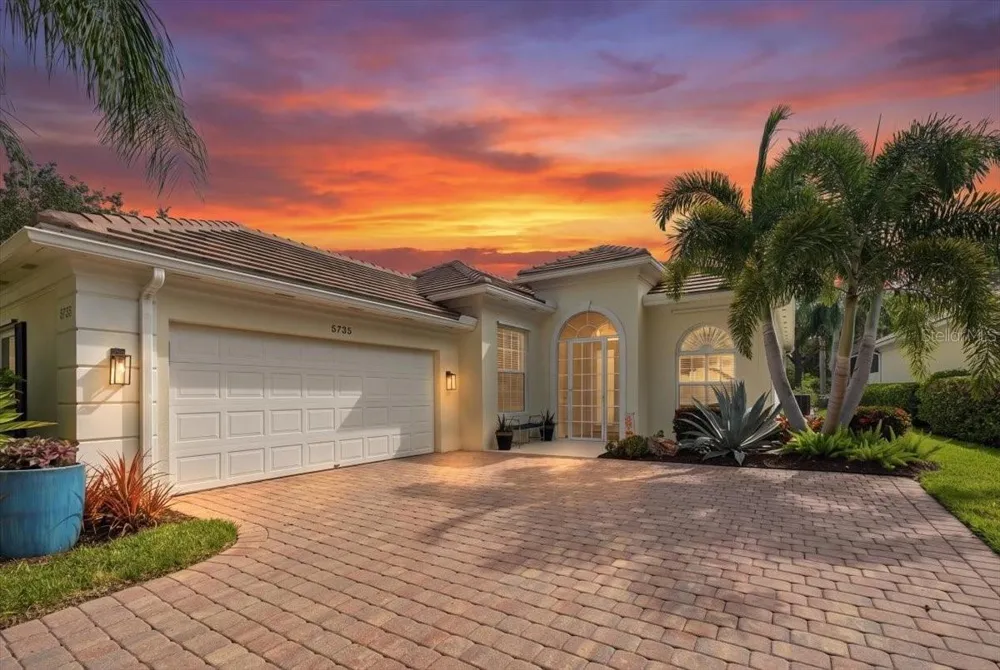 5735 FERRARA DRIVE Sarasota, FL 34238