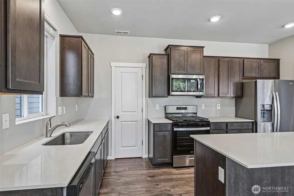 18910 Liberty Ridge Lane E Puyallup, WA 98374
