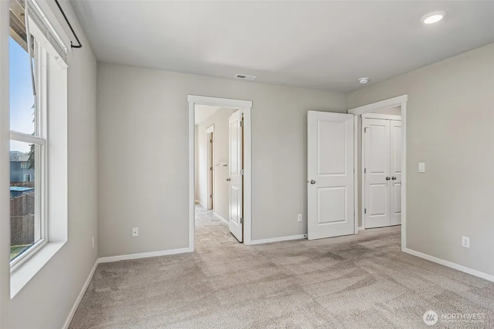 18910 Liberty Ridge Lane E Puyallup, WA 98374