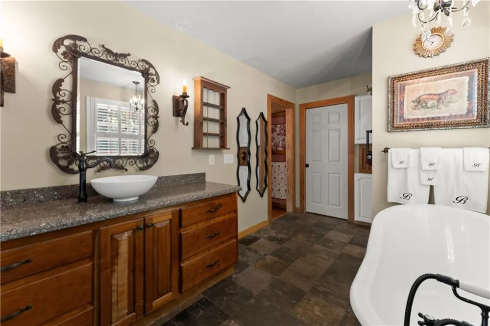 110 Yonah View Dahlonega, GA 30533