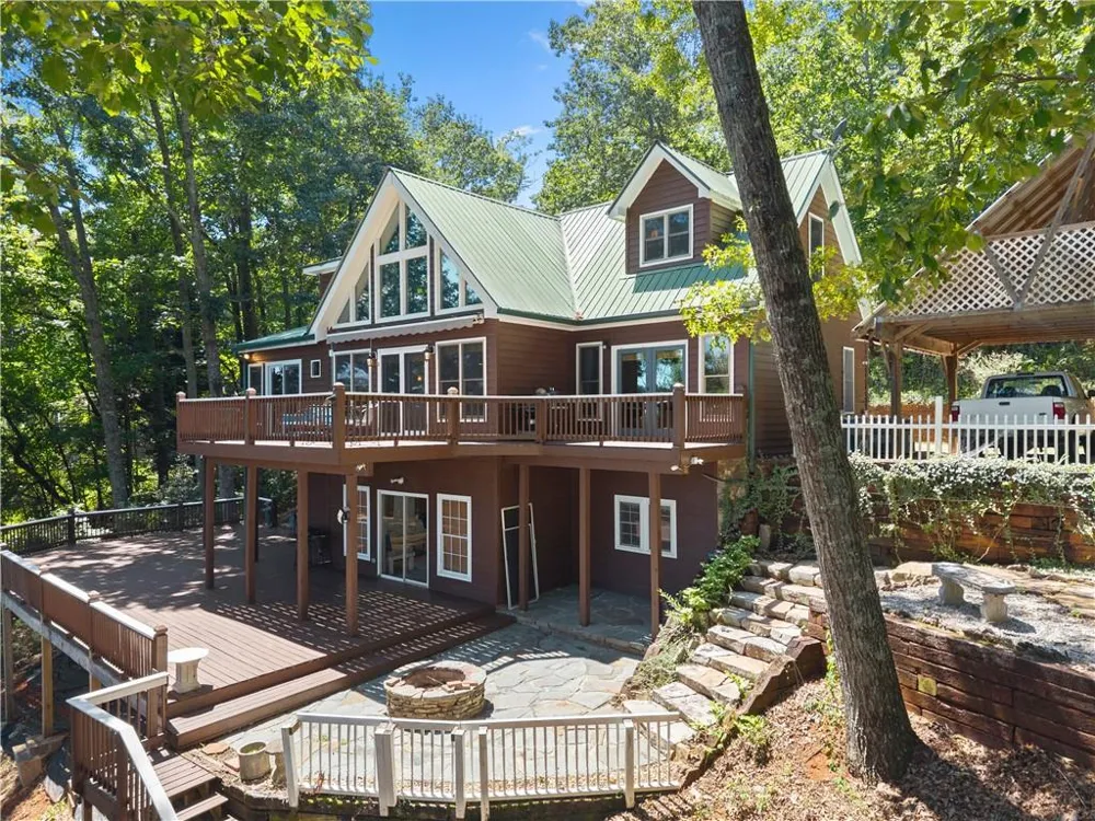 110 Yonah View Dahlonega, GA 30533