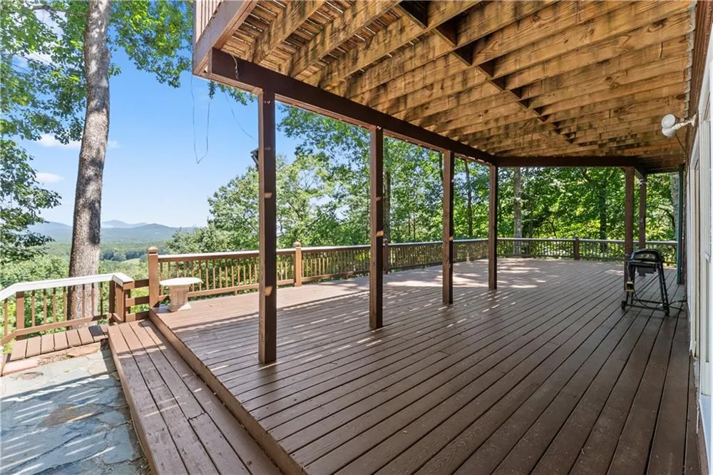 110 Yonah View Dahlonega, GA 30533