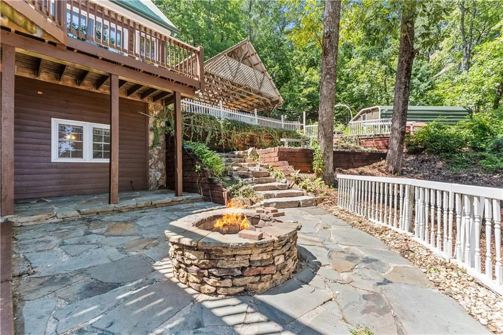 110 Yonah View Dahlonega, GA 30533