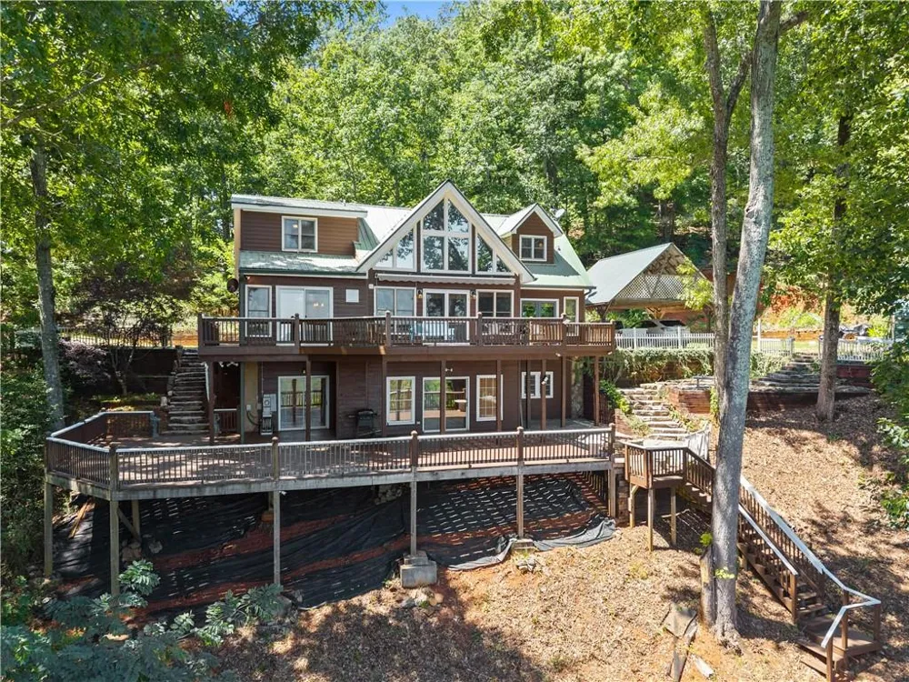 110 Yonah View Dahlonega, GA 30533