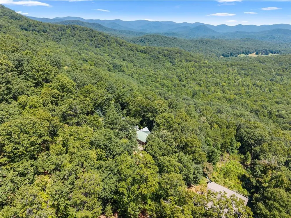 110 Yonah View Dahlonega, GA 30533