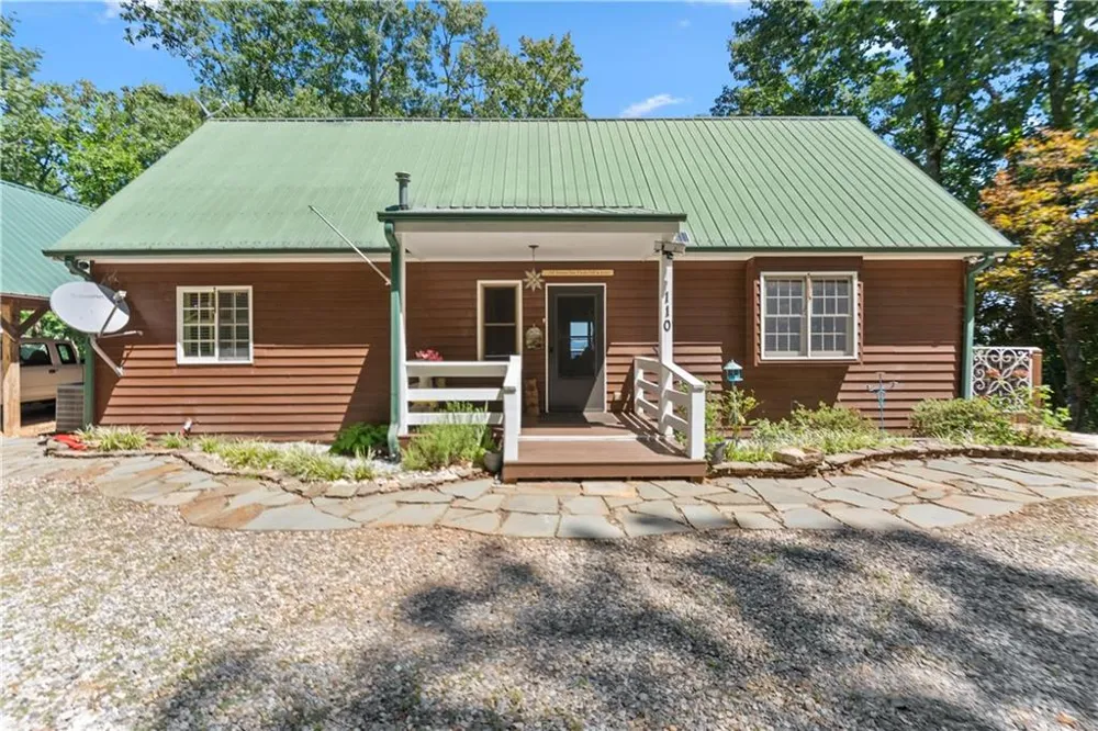 110 Yonah View Dahlonega, GA 30533
