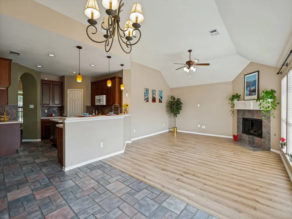 5908 Southmoor Lane The Colony, TX 75056