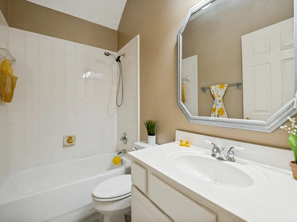 5908 Southmoor Lane The Colony, TX 75056