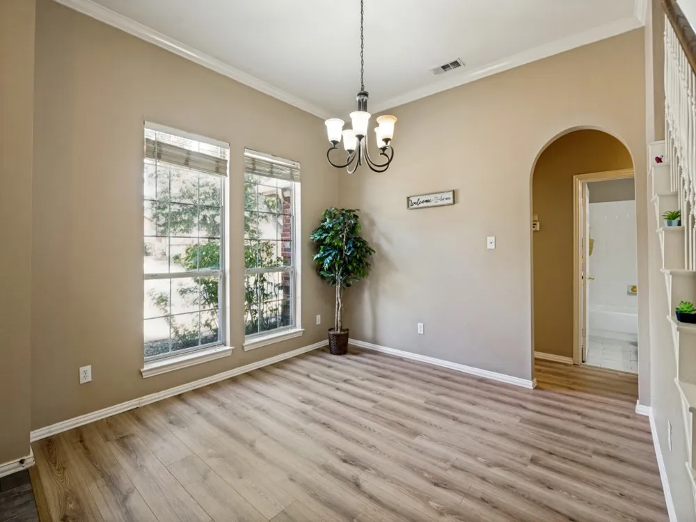 5908 Southmoor Lane The Colony, TX 75056