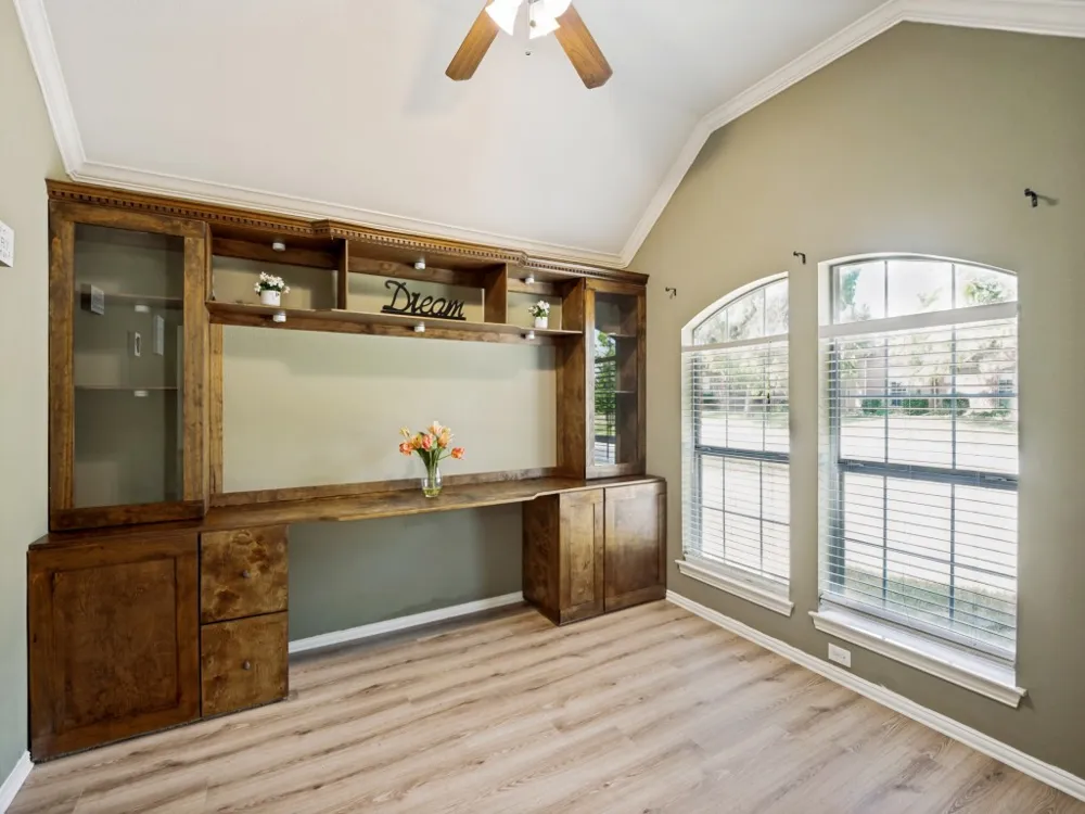 5908 Southmoor Lane The Colony, TX 75056
