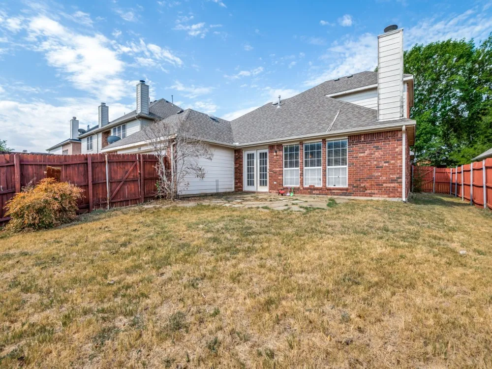 5908 Southmoor Lane The Colony, TX 75056