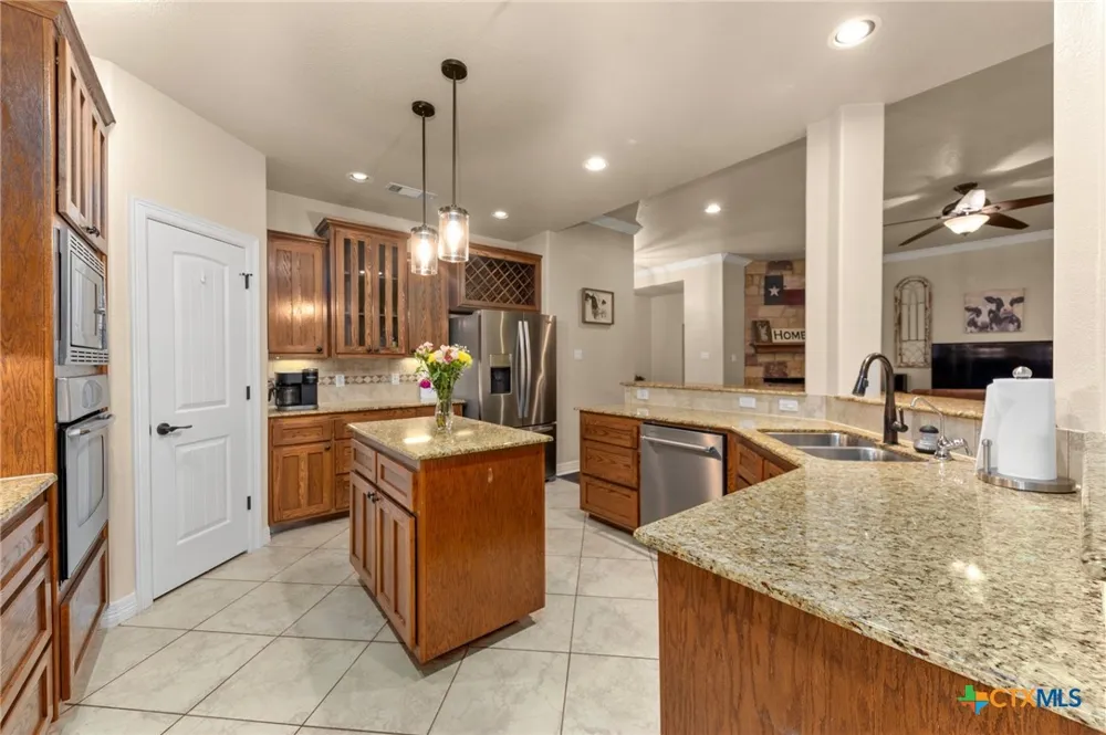 770 County Road 3371 Kempner, TX 76539