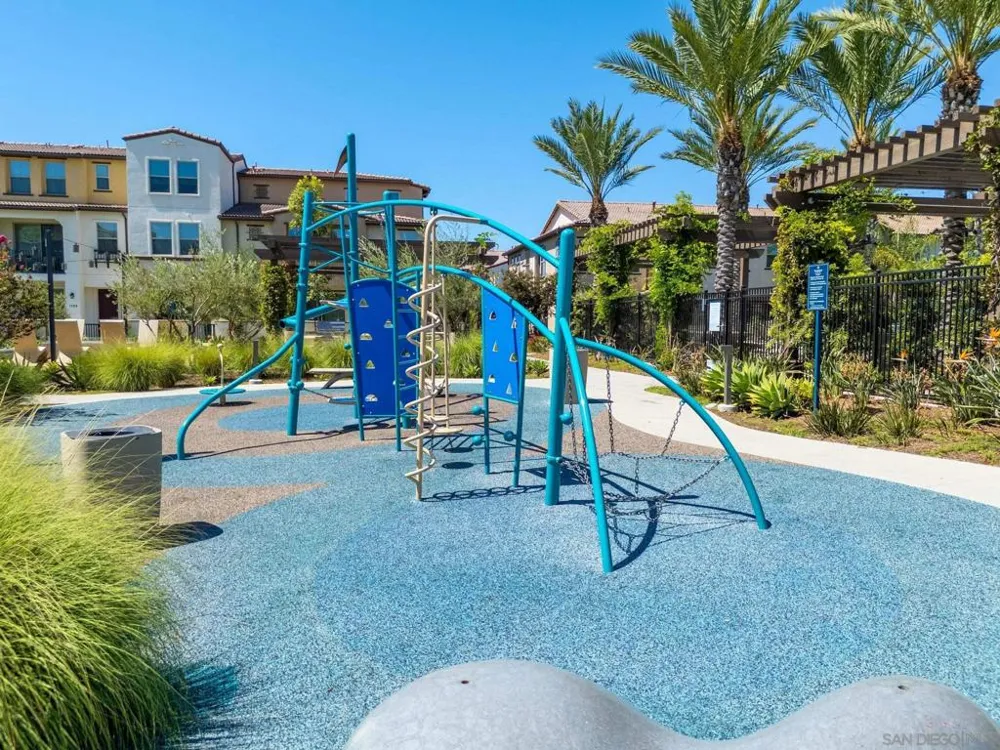 1832 Mesquite Way Oceanside, CA 92056