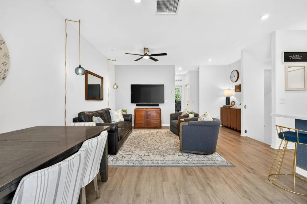 1832 Mesquite Way Oceanside, CA 92056