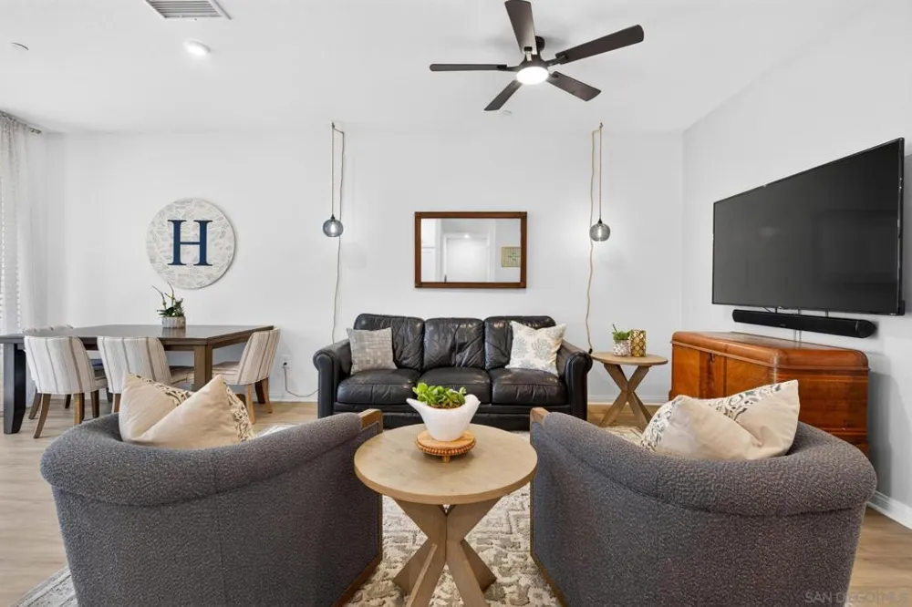 1832 Mesquite Way Oceanside, CA 92056