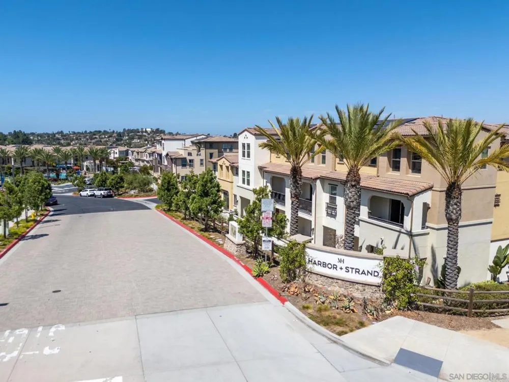 1832 Mesquite Way Oceanside, CA 92056